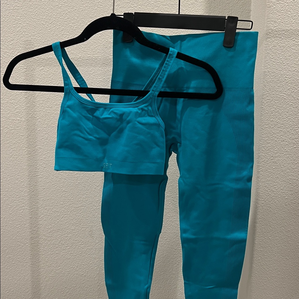 Teal Sports Bra and Leggings Set Active both size small in sculptflex